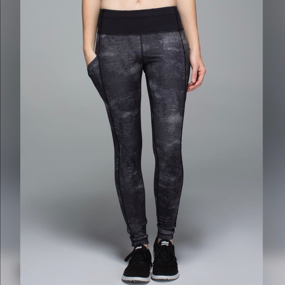 Sequin Snake Print Speed Tight II